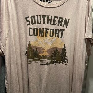 Torrid Cream Short Sleeve Tee Scenic Design